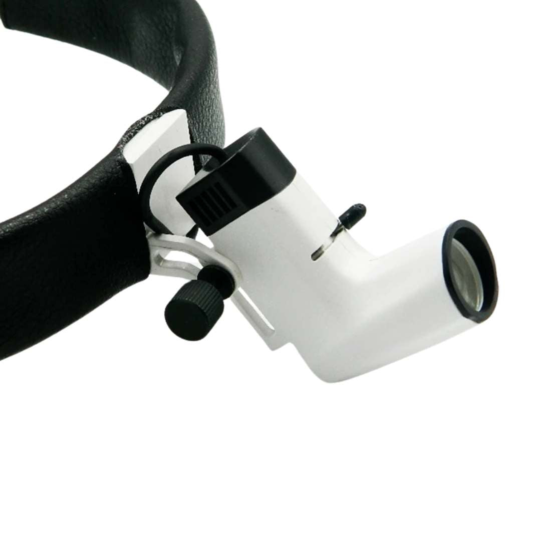 Lámpara Frontal Ultra Potente AGS de 110.000 Lúmenes con Maletín de Transporte